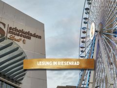 „A Spark of Time“ – Kira Licht liest im Riesenrad!